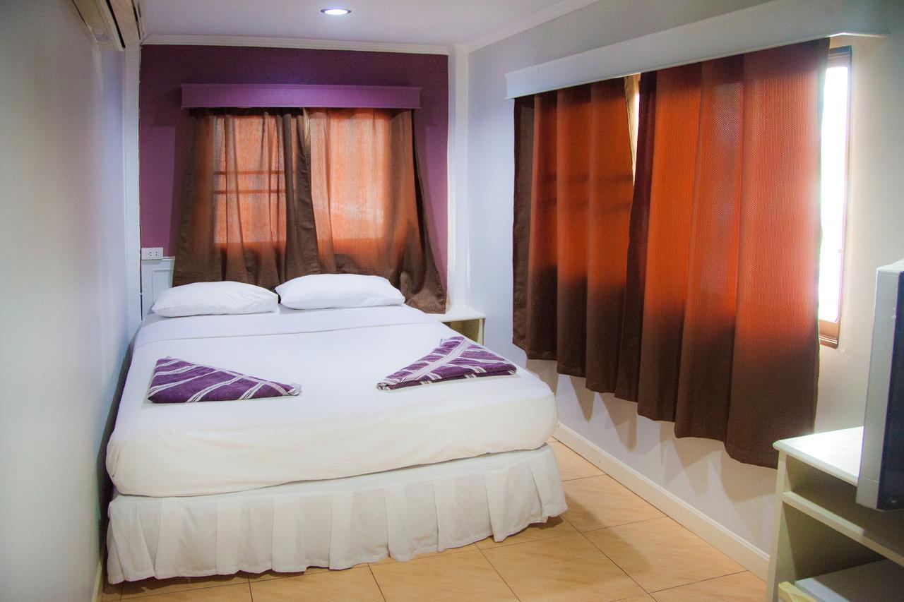 G.I Lodge Praia de Jomtien Exterior foto
