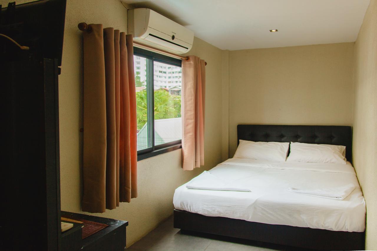 G.I Lodge Praia de Jomtien Exterior foto